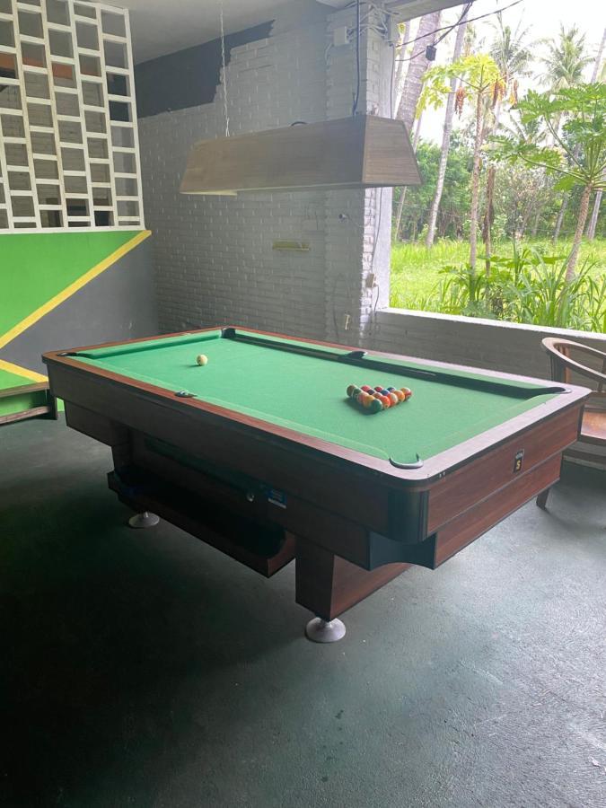 Paca'S Reggae Bar & Hostel Ambat Exterior photo